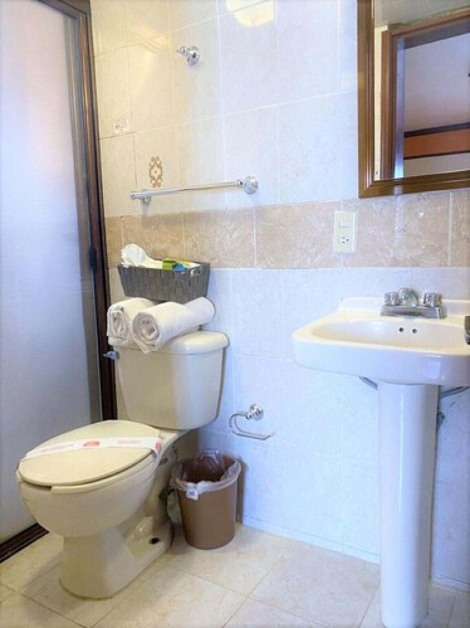 Hotel Paraiso Real Plus Mineral del Monte Kültér fotó